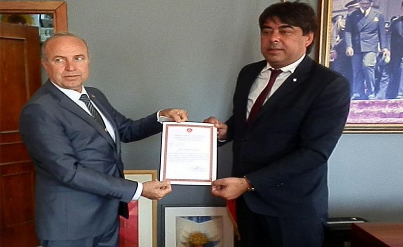 Demirağ'a TEMAD onursal üyelik beratı