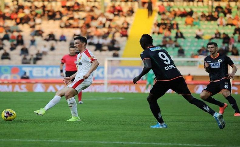 Göztepe deplasmanda Alanyaspor'u tek golle geçti