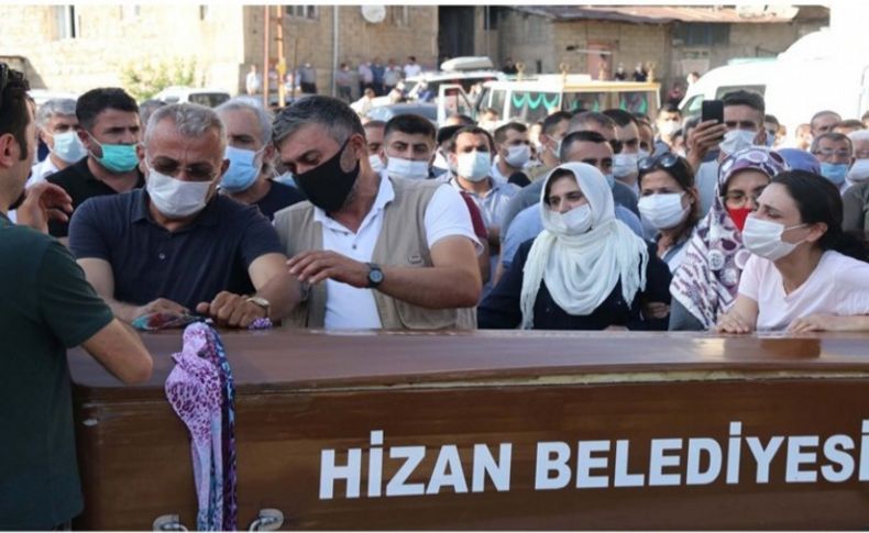 Hüzünlü veda: Pınar Gültekin son yolculuğuna uğurlandı