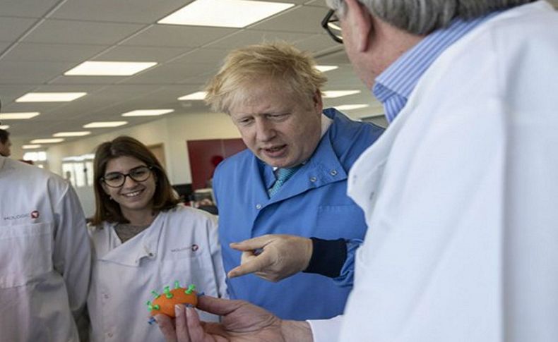 İngiltere Başbakanı Johnson'ın corona virüs testi pozitif çıktı