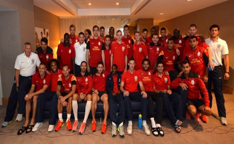 İngiltere Görme Engelli Milli Takımı, Galatasaray kampını ziyaret etti