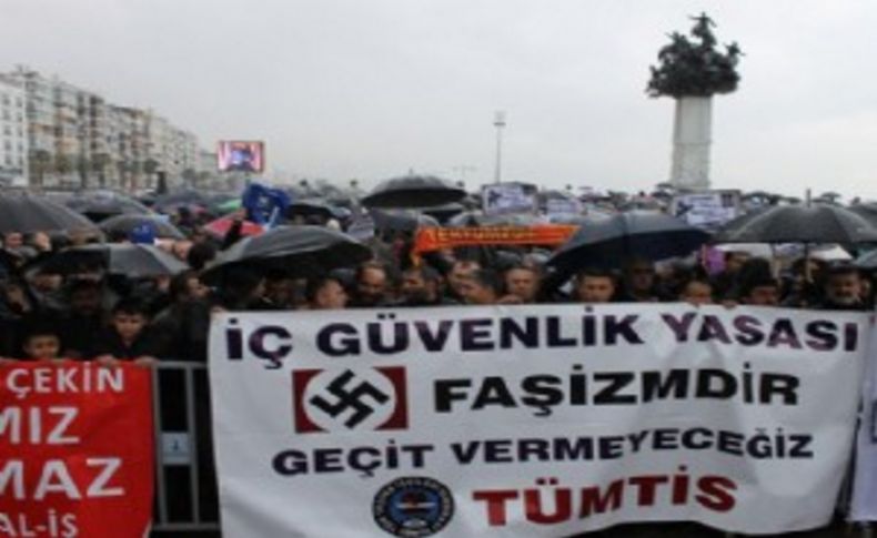 İzmir'de sivil inisiyatif iç güvenlik değil, özgürlük istiyoruz