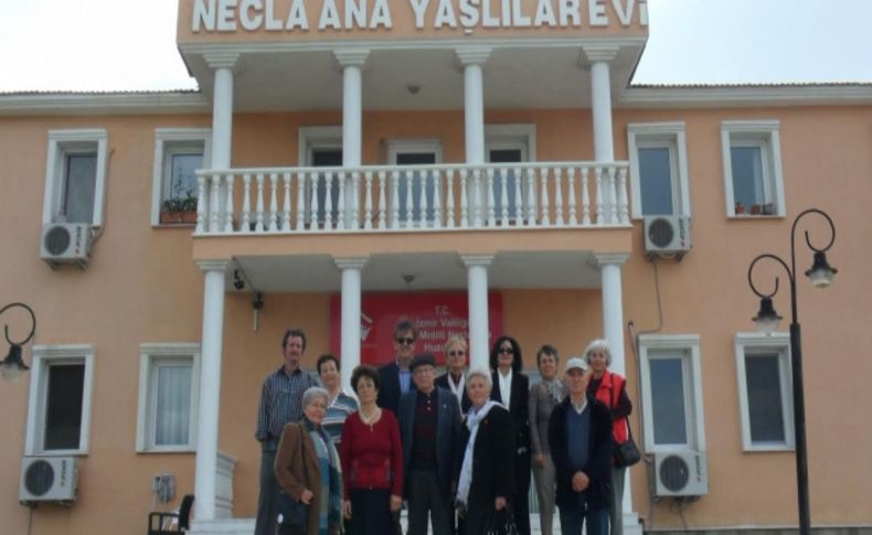 İP Foça Belediye Başkan Aday Adayı Yavuz Efe seçim çalışmalarına hız verdi