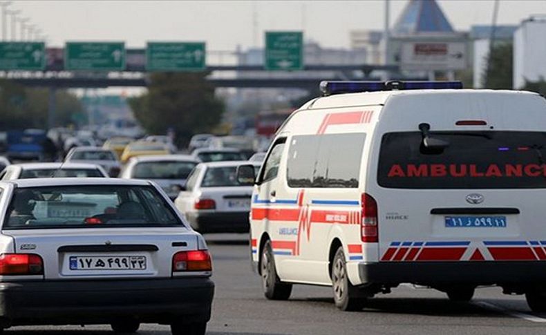 İran'da otobüs devrildi: 20 ölü, 23 yaralı