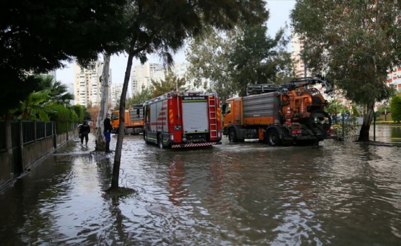 İzmir, 4 günde aralık ayı ortalamasının üzerinde yağış aldı