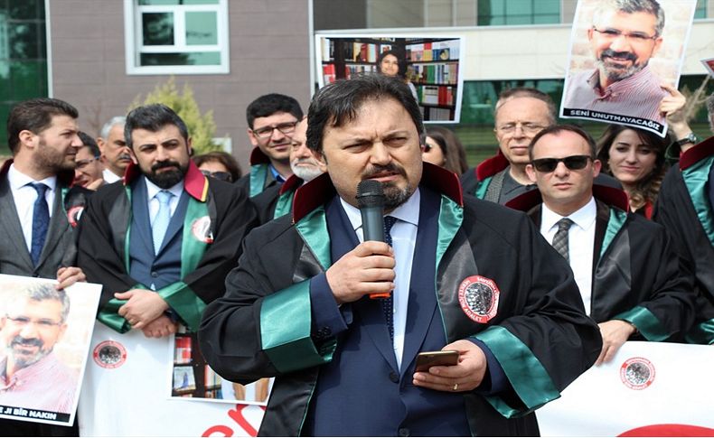 İzmir adliyesi önünde  'adalet nöbeti'