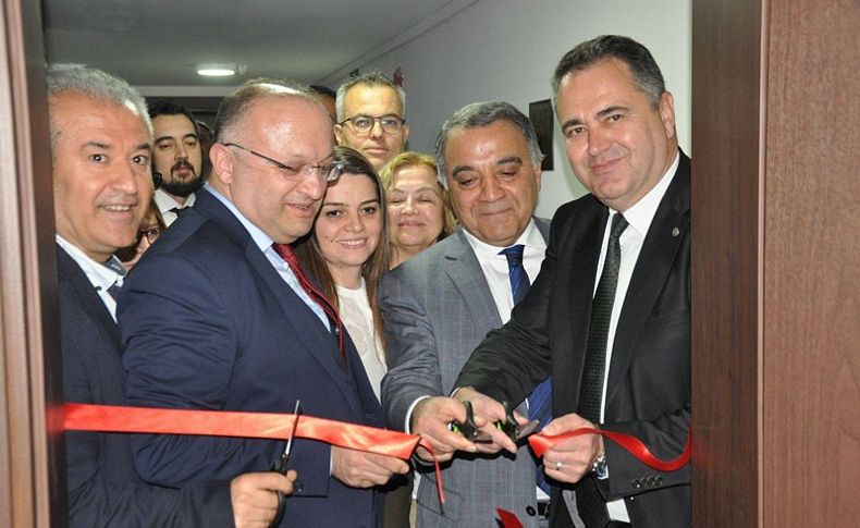 İzmir Barosu Atatürk Araştırma Merkezi yenilendi