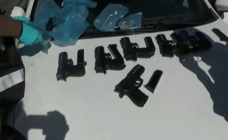 İzmir'de 2 silah kaçakçısı tutuklandı