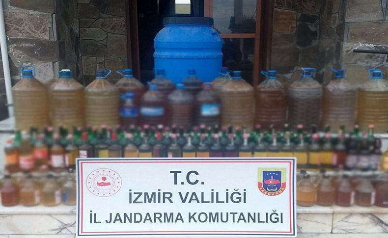 İzmir'de 474 litre sahte şarap ele geçirildi