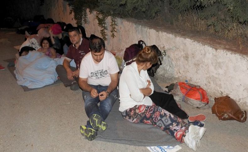 İzmir'de 76 mülteci yakalandı