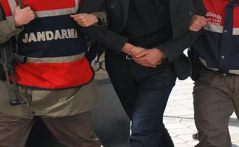 İzmir'de aranan 26 kişi yakalandı
