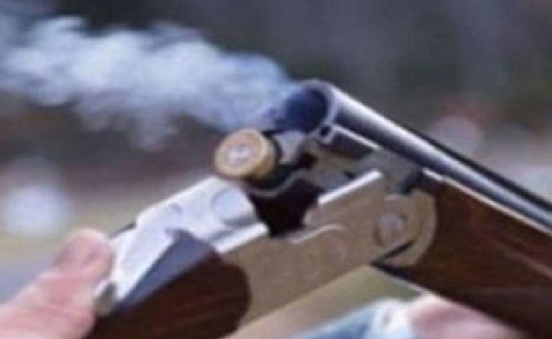 İzmir'de av tüfeğiyle kendini vuran kişi öldü