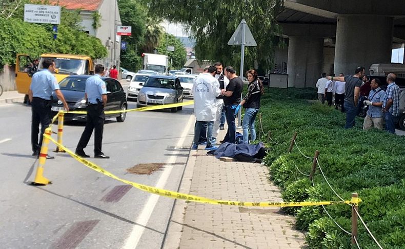 İzmir'de sokak ortasında cinayet: Oğlunun katilinin babasını öldürdü