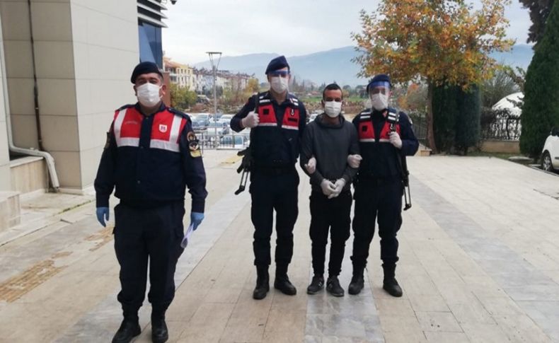 İzmir'de bir kadın eşinin falçatalı saldırısından KADES sayesinde kurtuldu