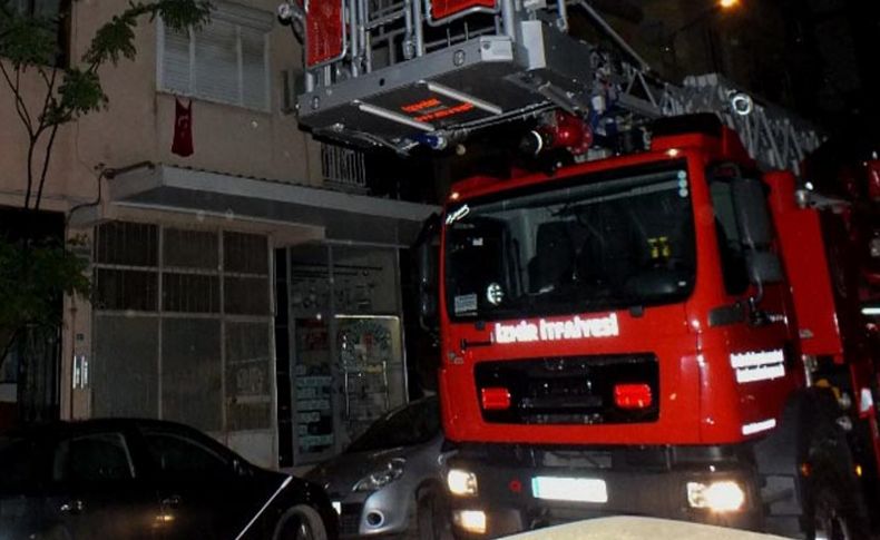 İzmir'de ev yangını: 5 yaralı