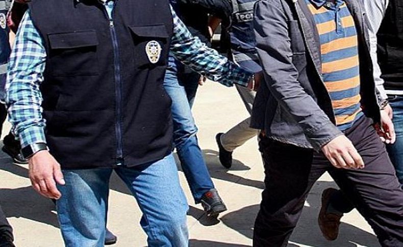 İzmir'de 13 terör şüphelisi tutuklandı