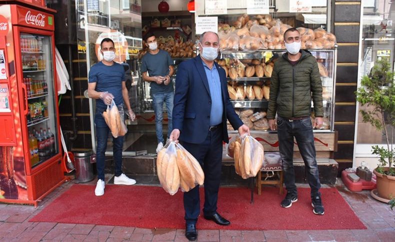 İzmir'de fırıncı aileden 10 bin ekmek yardımı