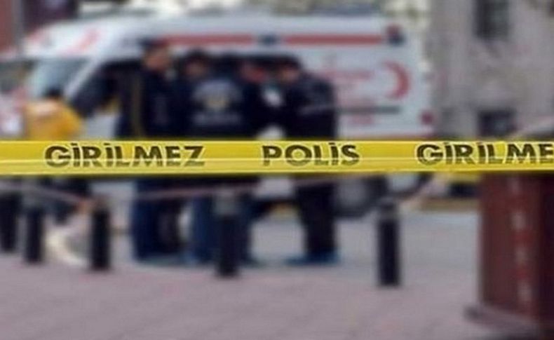 İzmir'de iki sır ölüm