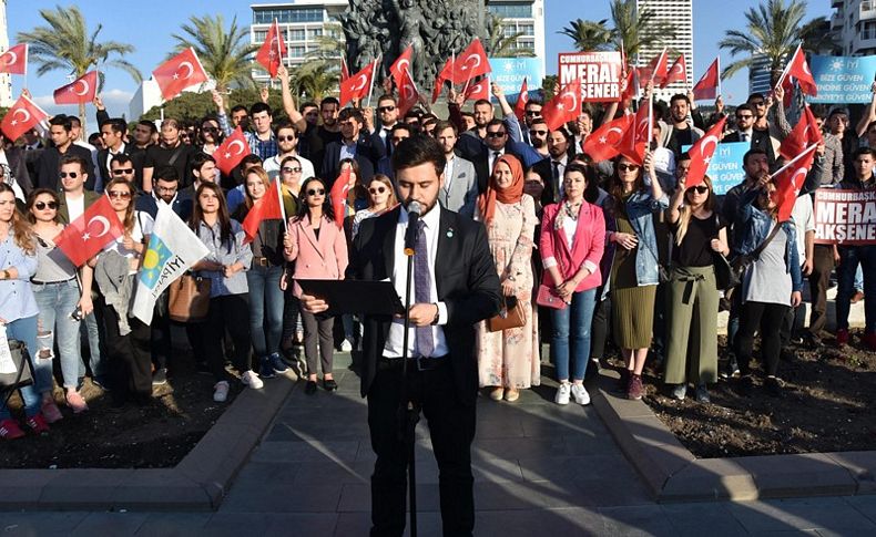 İzmir'de İYİ Partili gençlerden açıklama
