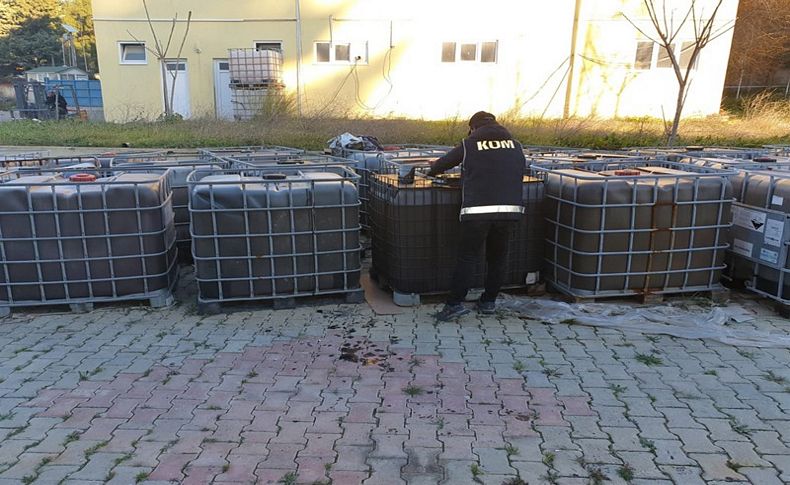 İzmir'de binlerce litre kaçak akaryakıt ele geçirildi