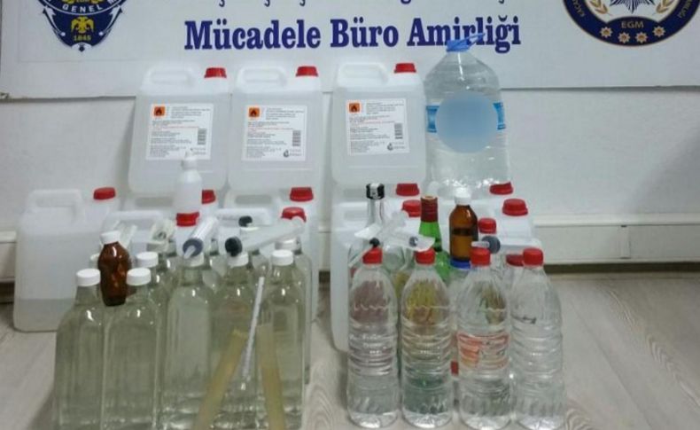 İzmir'de kaçak içki üretimine 2 gözaltı