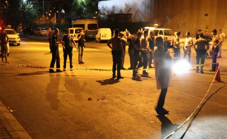 İzmir'de kafasından vurulan kişi hayatını kaybetti