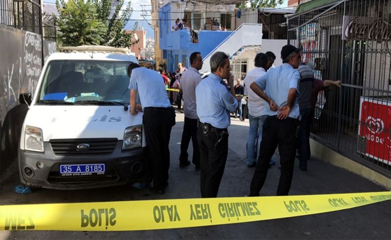 İzmir'de kanlı tartışma: Birlikte market işlettiği kadını öldürdü
