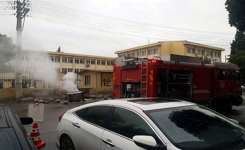 İzmir'de, kimyasal madde yangını korkuttu