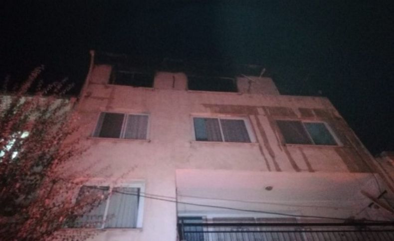 İzmir'de korkutan ev yangını