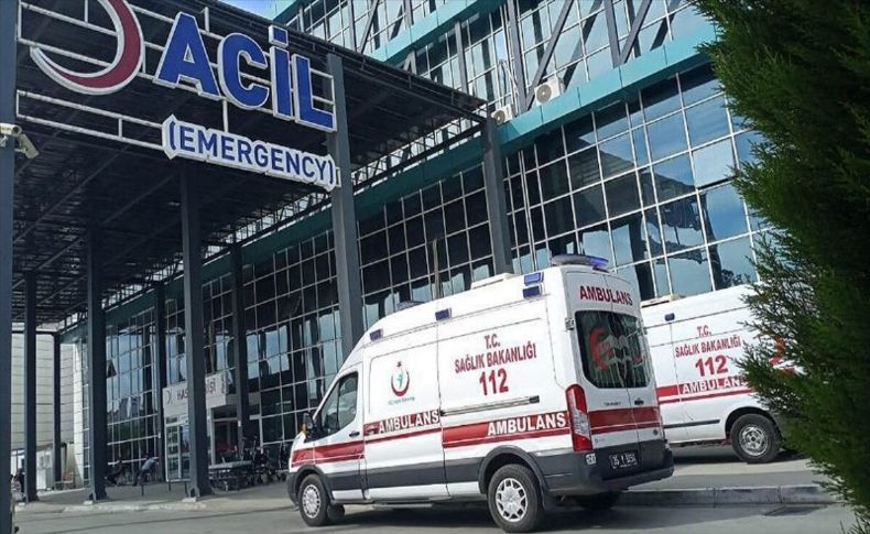 İzmir'de metil alkol zehirlenmesi şüphesiyle tedavi gören 2 kişi daha öldü