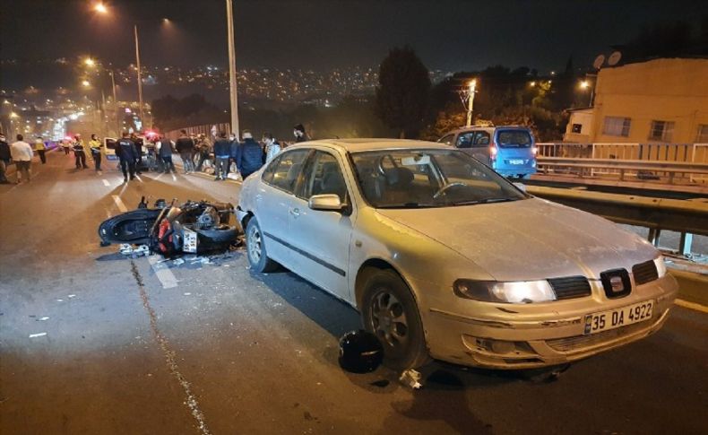 İzmir'de otomobile arkadan çarpan motosikletin sürücüsü yaşamını yitirdi