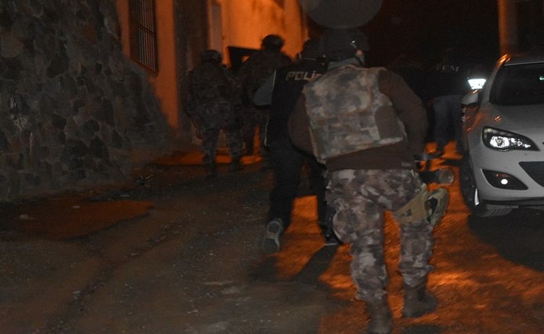 İzmir'de terör operasyonu: 22 gözaltı