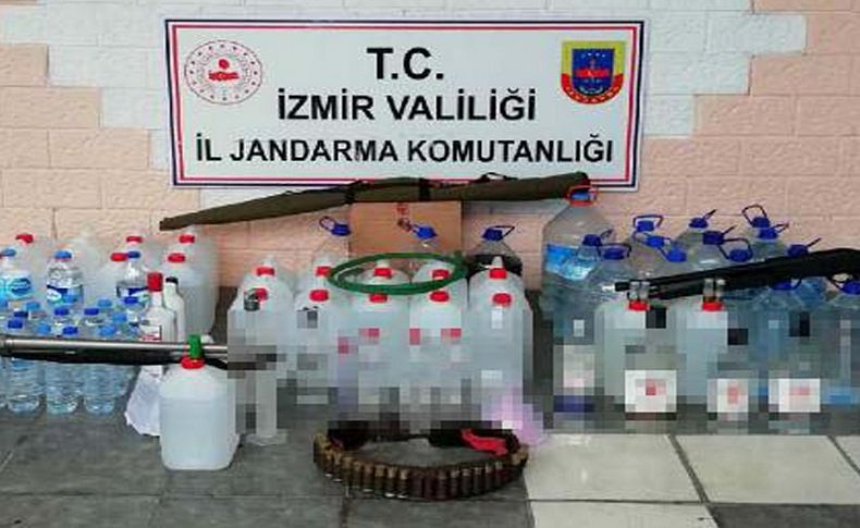 İzmir'de iki sahte içki operasyonu birden: 5 gözaltı