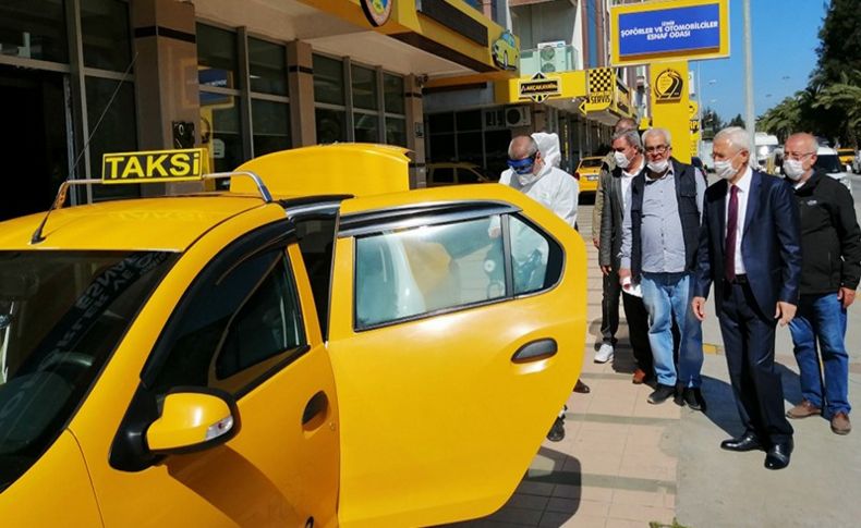 İzmir’de taksiler 1 ayda 2’nci kez dezenfekte ediliyor