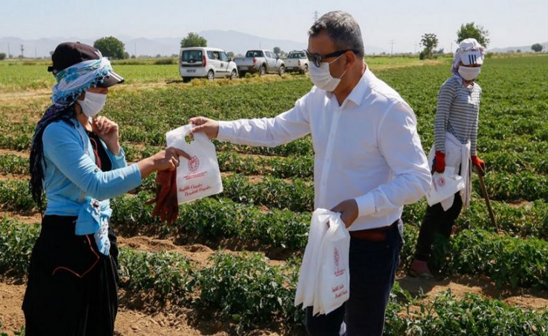 İzmir'de tarım işçilerine 100 bin maske