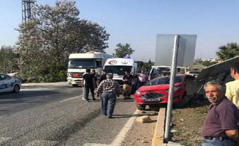 İzmir'de trafik kazası: 3'ü çocuk 6 yaralı