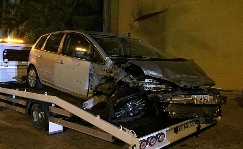 İzmir'de trafik kazası: 5 yaralı