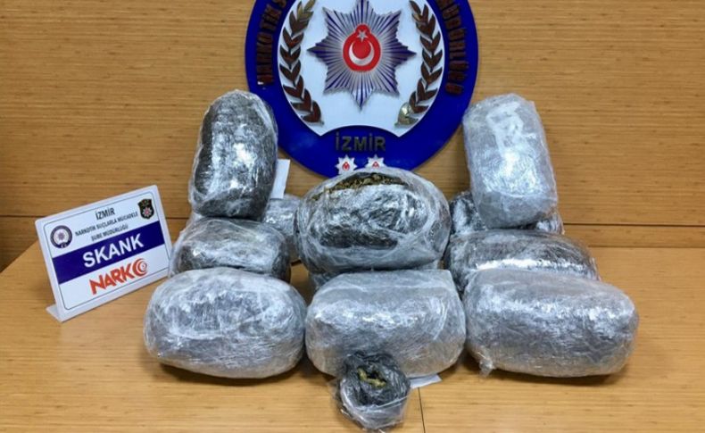 İzmir'de uyuşturucu operasyonu: 5 gözaltı