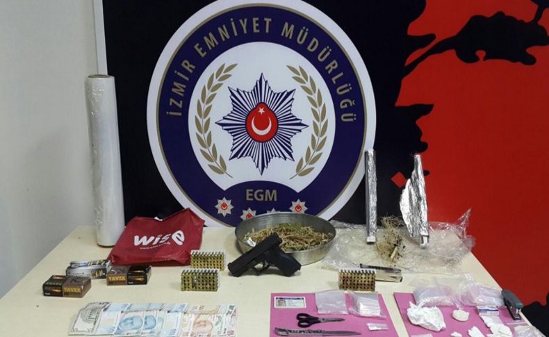 İzmir'de uyuşturucu ticaretine 15 tutuklama