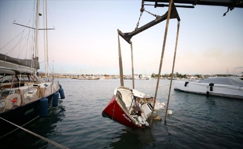 İzmir'deki depremin neden olduğu deniz altındaki enkaz da kaldırılıyor