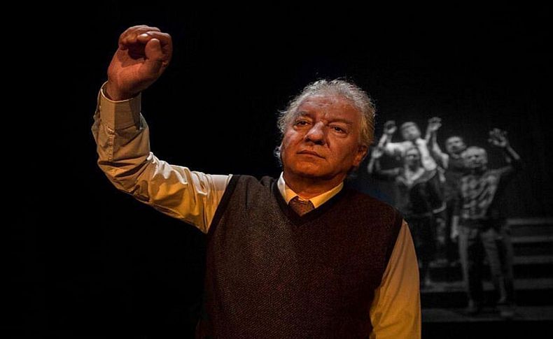 İzmir Devlet Tiyatroları 'Arf Sabiti' ile perde diyor