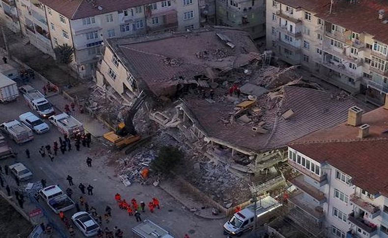 İzmir esnafından depremzedelere yardım
