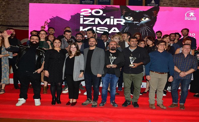 İzmir Kısa Film Festivali'nde 'Altın Kedi' ödülleri sahiplerini buldu