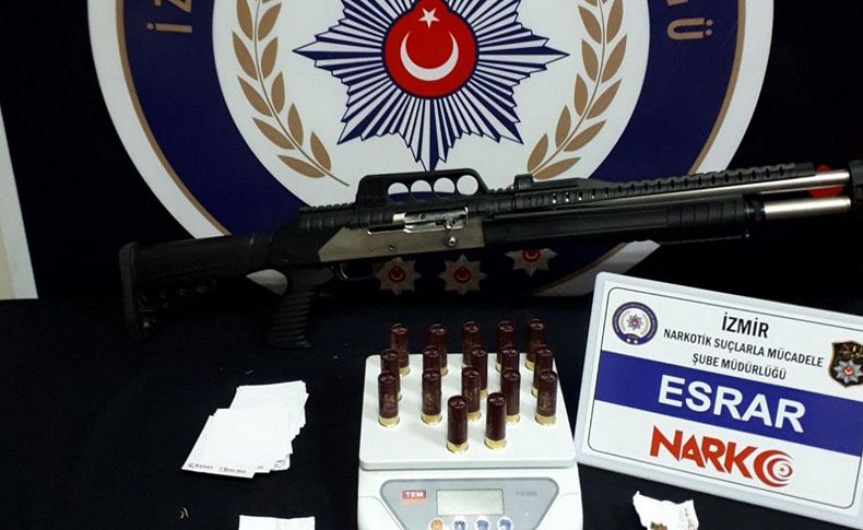 İzmir polisinden bir haftada 64 uyuşturucu operasyonu