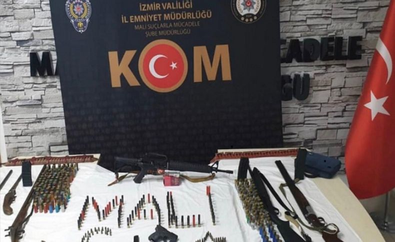 İzmir ve Antalya'da tefecilik operasyonu: 4 gözaltı