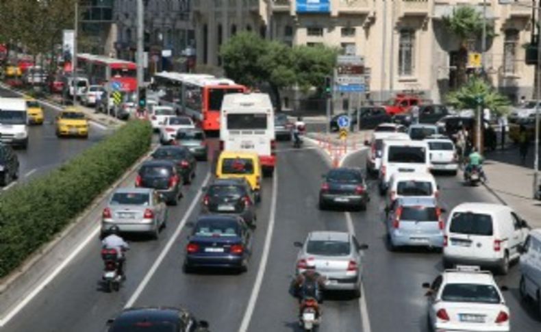 İzmir'deki taşıt sayısı arttı