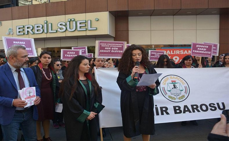 İzmirli avukatlardan anlamlı yürüyüş