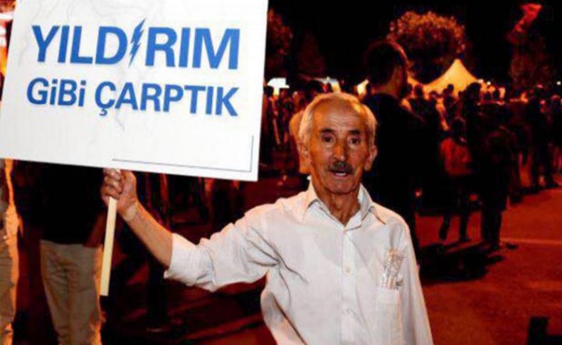İzmirlilere 'Yıldırım gibi çarptık' pankartı dağıtılacak