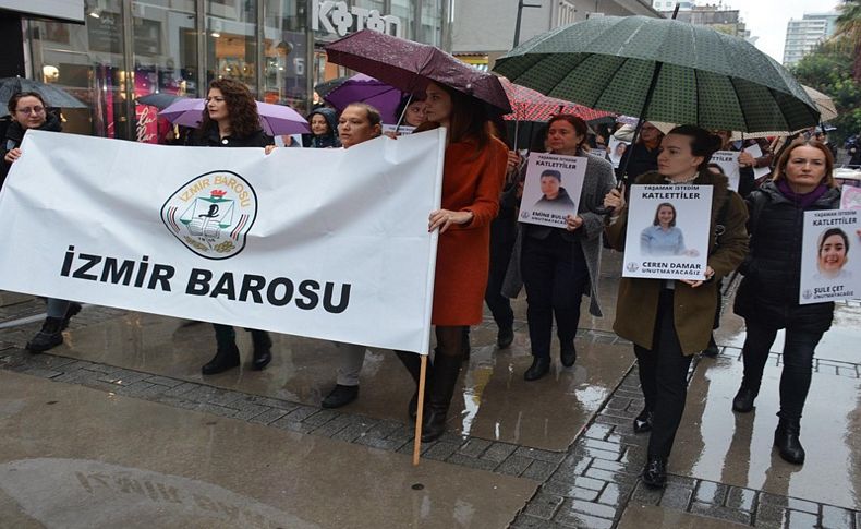 Kadın avukatlar, öldürülen kadınların fotoğraflarıyla yürüdü
