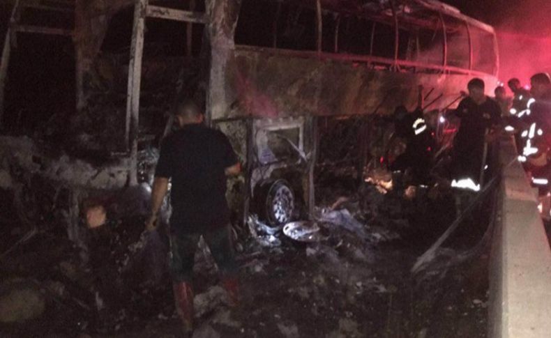 Otobüs alev alev yandı: 1 ölü